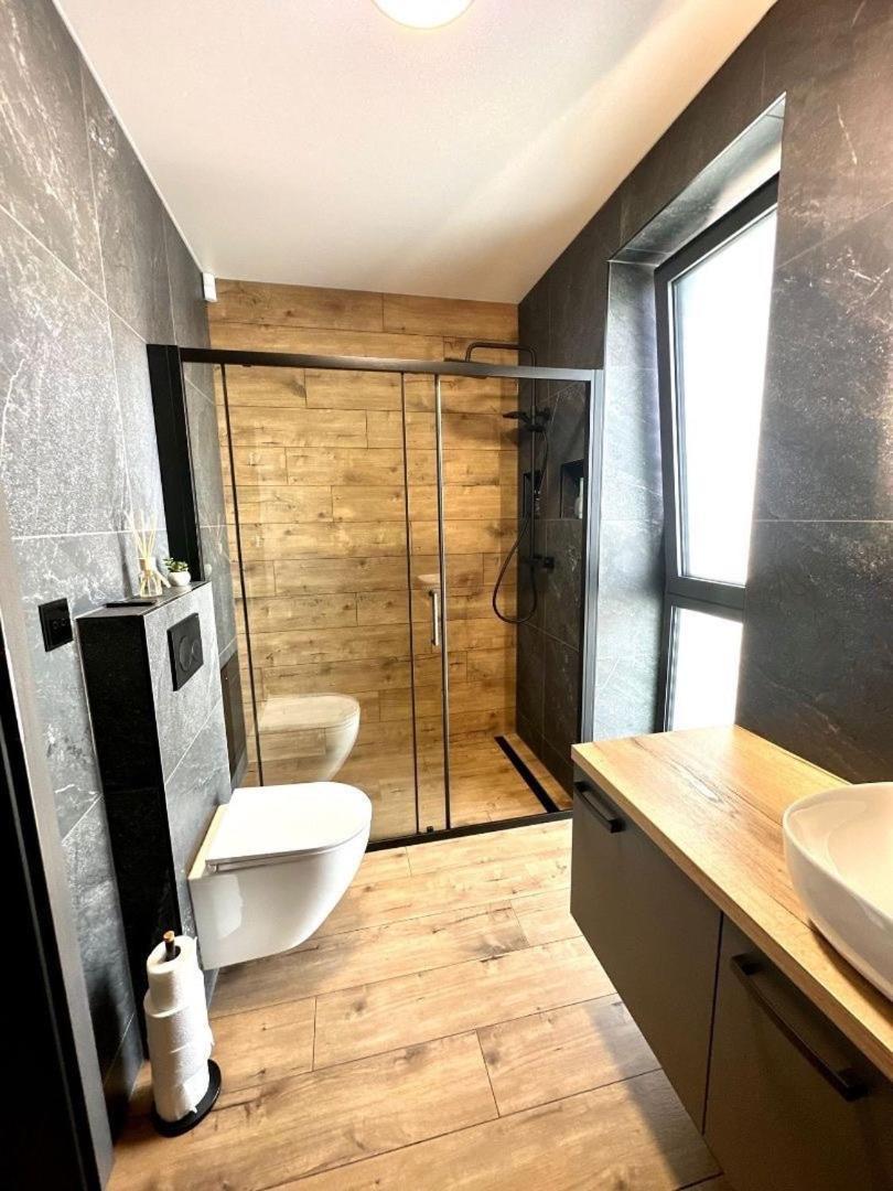 Luxury Apartments Maly Slavkov Eksteriør bilde